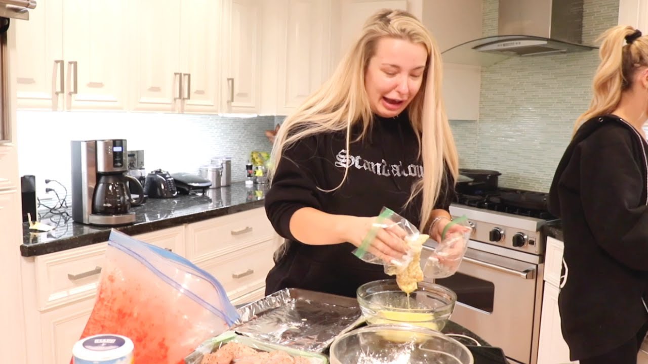 cooking everyone a GOURMET MEAL because I'm WIFEY now.