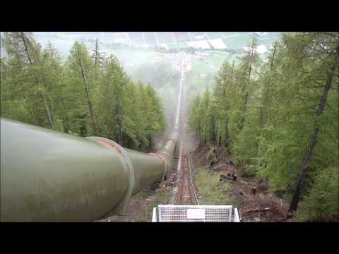 Standseilbahn 1996.01 Condémines - La Péroua Talfahrt im Regen - funiculaire de la conduite forcée
