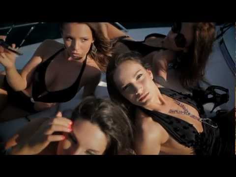 KRISTINA-ODNIJELA TE VOTKA / official music video / * 2012 / HQ