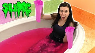 PINK SLIME BATH EXPERIMENT!!!