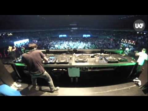 UKF vs RAMPAGE @ Lotto Arena Antwerp: Murdock & DJ A.M.C. & Quest One MC feat Jenna G