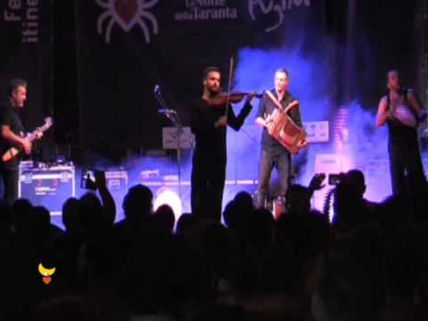 La Notte della Taranta 2015 - CARPIGNANO SALENTINO - CANZONIERE GRECANICO SALENTINO