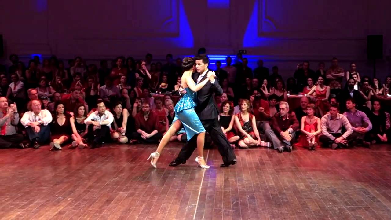 Sebastián Achaval and Roxana Suarez - Tus palabras y la noche - Carlos Di Sarli Orchestra