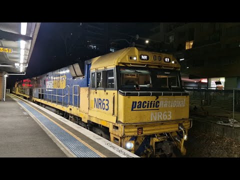 06/12/25 Pacific National Intermodal 6MB4 Departing Rhodes 