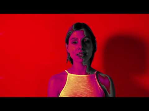 Australian avalanche pop first ever music video - Niine