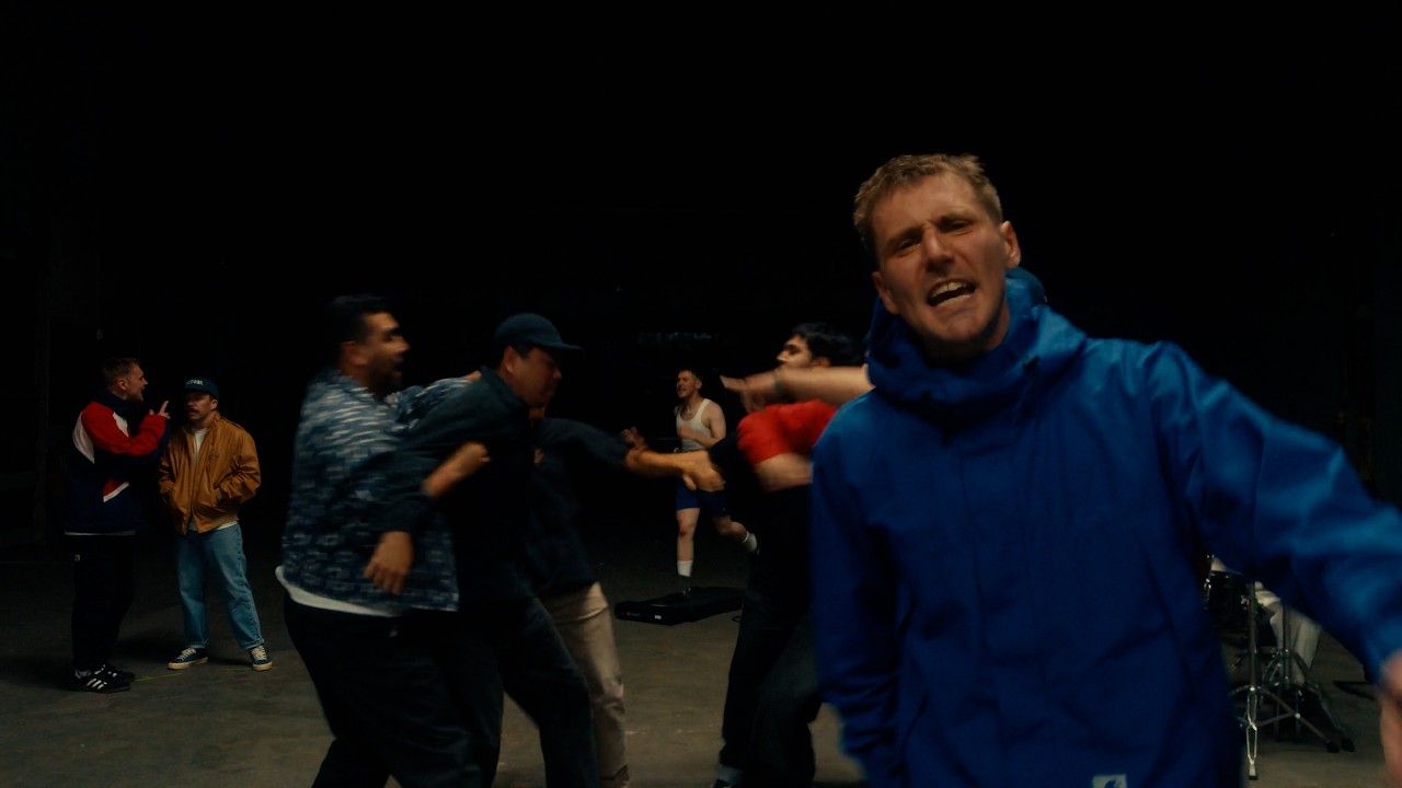 Militarie Gun - B A D I D E A (Official Music Video) - YouTube