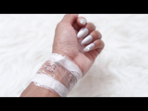 download lagu mp3 mp4 Getting A Tiny Tattoo, download lagu Getting A Tiny Tattoo gratis, unduh video klip Getting A Tiny Tattoo