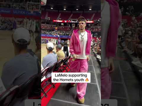 LaMelo in Vegas supporting the Hornets 👀