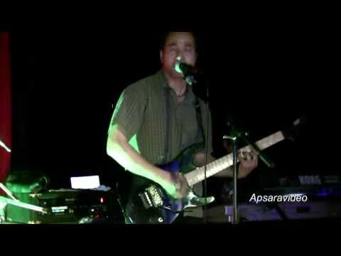 Romaly  is singing a classic Sinn Sisamuot song at Golden Villa Restaurant