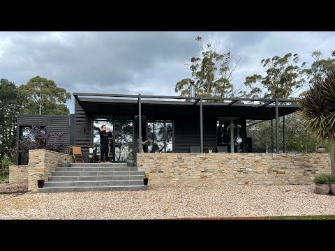 Holiday House “ Bohemia” in Daylesford, country Victoria! Backyard - Part 3