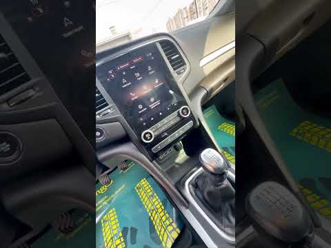 фото renault megane iv рестайлинг 0