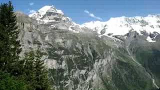 preview picture of video 'Mürren, Switzerland panorama - June 2007'