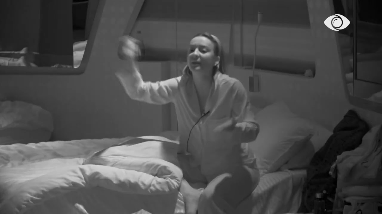 “Për herë të dytë të mban Mateo në lojë”/ Juela debaton me Brikenën