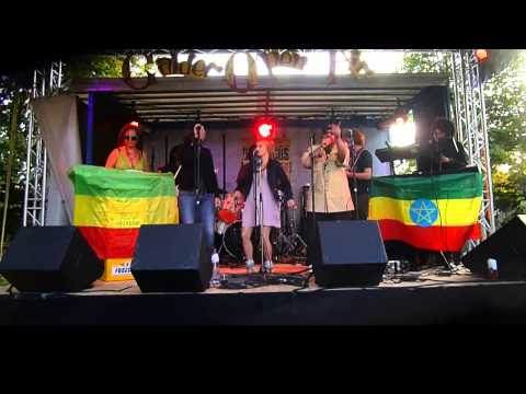 IRIE VIBES BAND featuring I MAN T - 'Tell Me' @ Galder Open Air