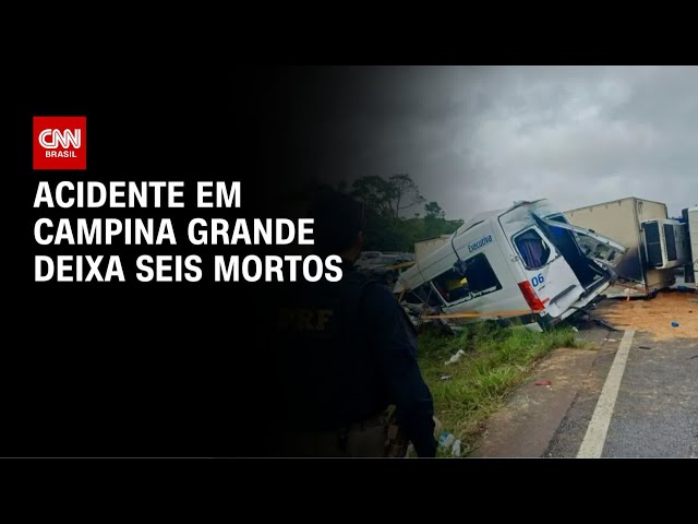 Seis pessoas morrem após carreta tombar sobre van de passageiros no PR | CNN NOVO DIA
