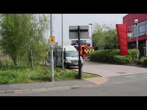 *BULLHORN*Lancashire Fire & Rescue Service - Blackburn's Papa1 Turnout