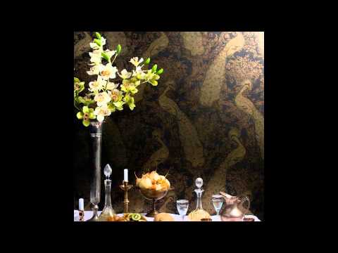 Damask wallpaper: 33 elegant pearls