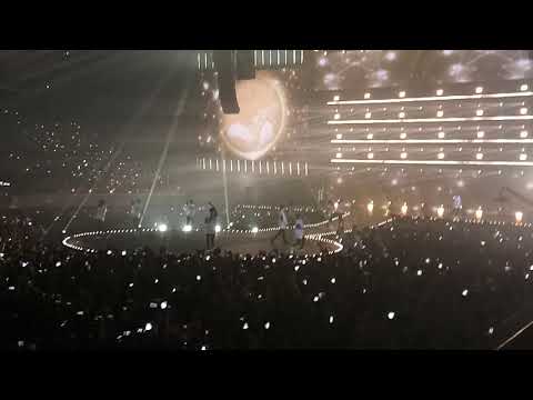 090118 Wanna One: One the World (Gold)