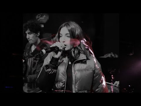 Amatria - Un Alud (feat. Delaporte)