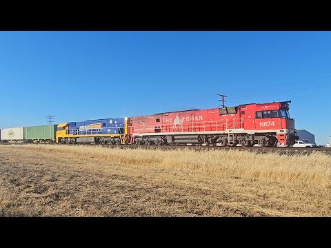 4MP7 PN down "Linfox Express #1" (NR74 NR57, 44P), Melbourne to Perth, 0742, 7/1/26, Horsham VIC 