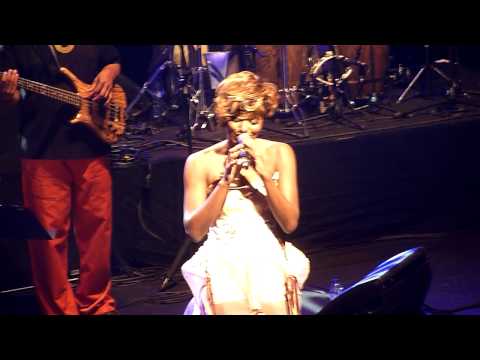 Concert Fanny J à l'Olympia- Comme Toi 2012