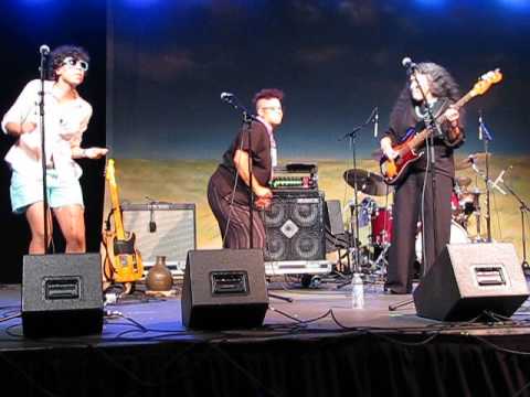 "I Love Your Hair," June and Jean Millington