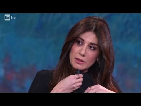 Virginia Raffaele fa Ornella Vanoni intervistata da Fazio-Vespa