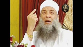 صورة حكم ترك صلاة الجمعة للرجال والنساء , وكيف تكون صلاتها للنساء | للشيخ الحويني