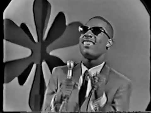 Stevie Wonder - Uptight!/ A Place In the Sun (1966)