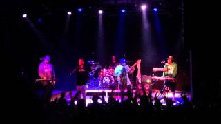 &quot;Something&#39;s Missing&quot; {Snippet} - The Internet Live @ The Sinclair