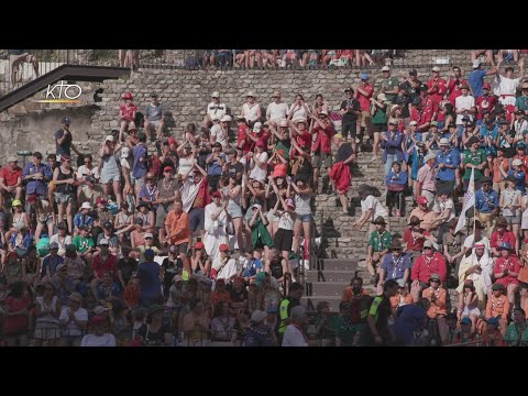 Centenaire des Scouts et Guides de France : grande veillée au Théâtre antique de Vienne