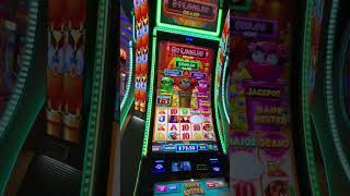 Triple Pop! Winning Big on the Slot Machine
