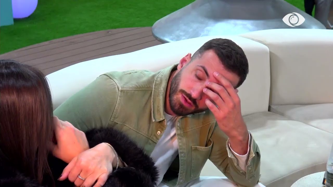 “Na kishin rrethuar të gjithë me shikime”/ Ola-Jozit: Mos bëj veprime për të bërë Loredanën xheloze