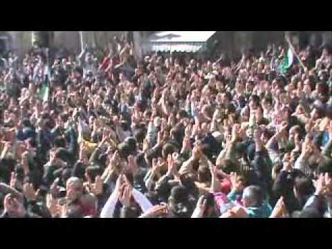 مظاهرة في حي الخالدية في مدينة حمص