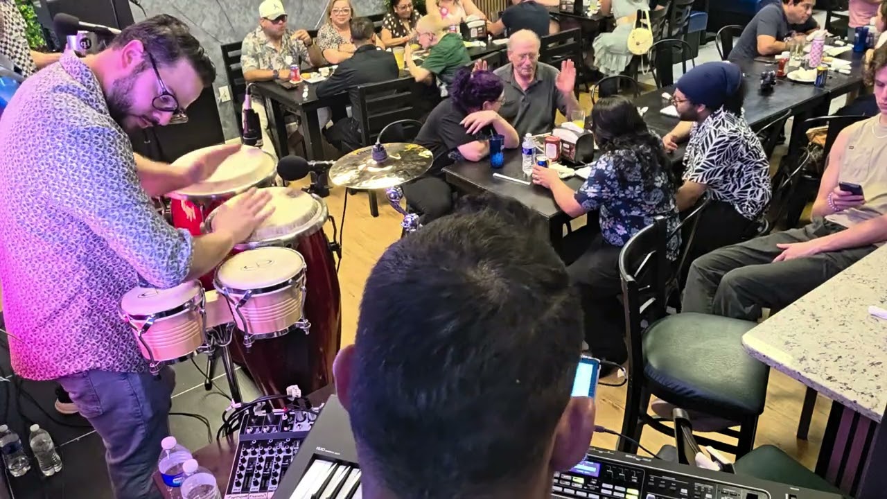 Promotional video thumbnail 3 for Puro Swing Band