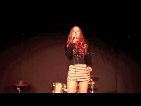 Bella Blue feat. Sons of Androids - Say My Name (Live)