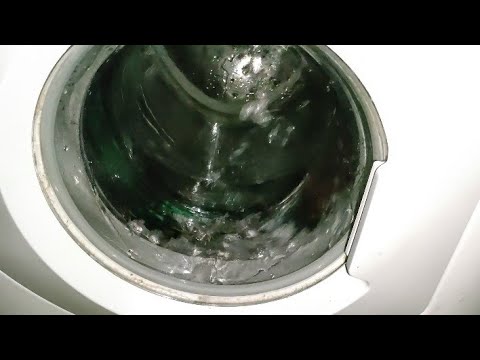 Relabeled Hotpoint-indesit WIL 103 - Second rinse and spin with waterlock (old video)