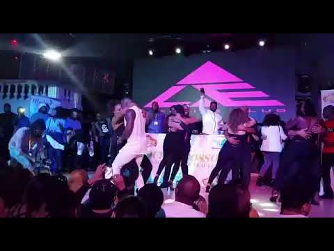 Nouvelle chorégraphie Zouk des Taxis Zoukeurs avec  Warren - Show à L’Empire Club - 04/11/2017