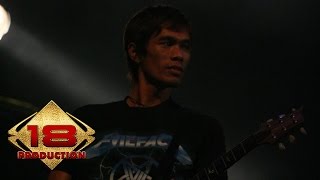 Download lagu NOAH - Menghapus Jejakmu (Live Konser Jepara Jawa Tengah 3 Januari 2013) mp3