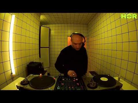 JTseries - DAHRAXT / February 9 / 5pm-6pm