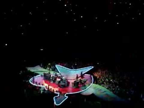 Super Bowl XLII Halftime Show - Tom Petty Does Freefalling