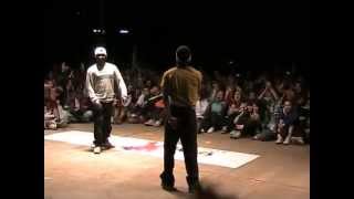 Street Dance Kemp 2009 - Poppin battle 1vs1 final - Kite (JAP) vs. Franquey (FR).flv