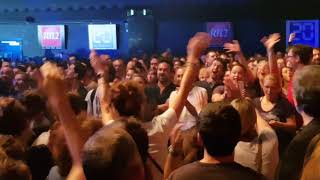 Hollysiz live 1/6/2018 Paris Olympia,  Rather than talking