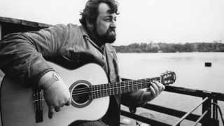 Cornelis Vreeswijk - Somliga går med trasiga skor