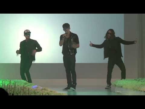 Rain Bi 비 141125 xin msn_Asian Couture Federation Awards Gala_La Song