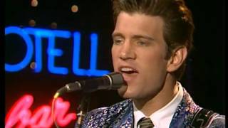 Chris Isaak - &quot;Mystery Train&quot; Live, 1985