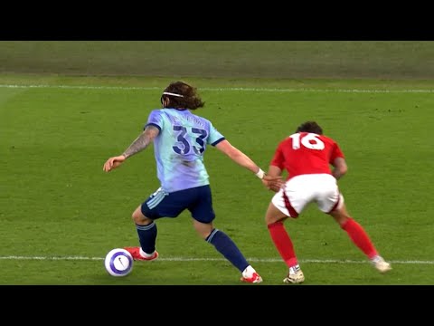 Calafiori plays with the personality of a striker (2024/25)