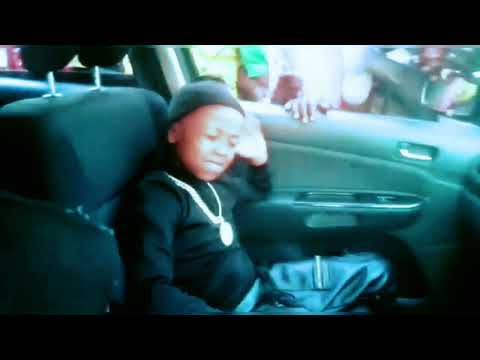 Fresh Kid - Tweyanze ft. 14K Bwongo (Fans Video)