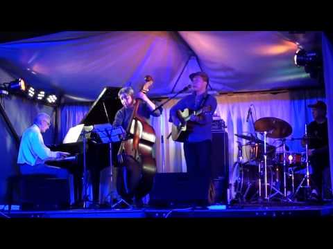 Sandhy Sondoro - Berlin Berlin Ick lieb dir so sehr (Feat. MP3 Trio) @Jazz BUS  Jakarta