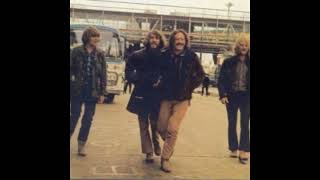 Download lagu Creedence - Who'll Stop The Rain Guitar Backingtrack (with vocal) mp3